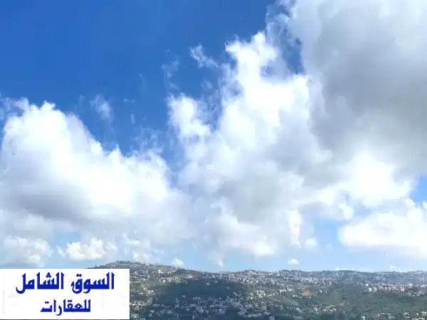 شقة مفروشة فاخرة للإيجار في بيت مري - 170 متر + تراس 15...