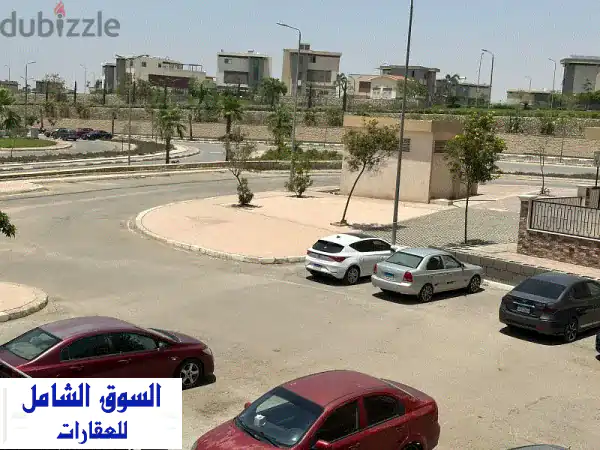 شقة مميزة بـ جاردنيا سيتي - أمام الفيلات! تشطيب...