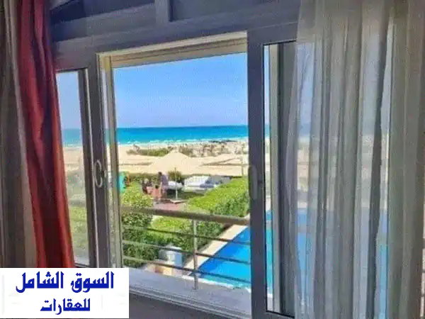 شاليه بحري فاخر للبيع في تلال الساحل الشمالي | مقدم 600 ألف فقط!