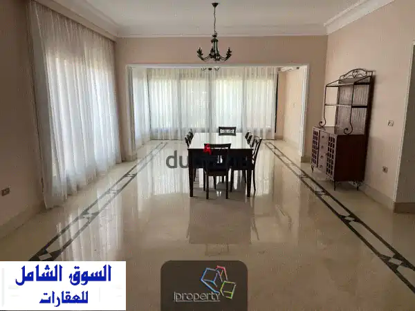 شقة فاخره + روف جاردن واسع للإيجار في المعادي - فرصة...