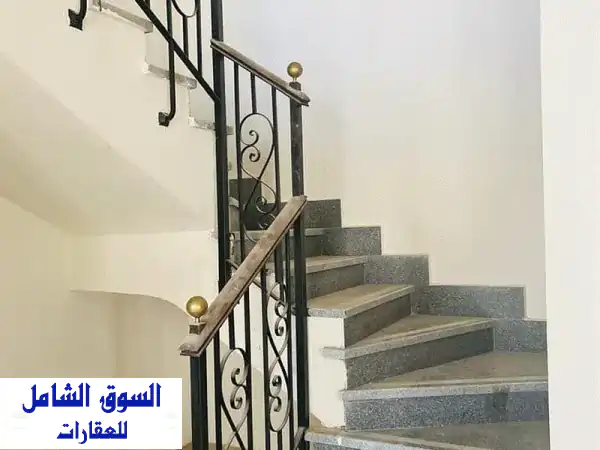 دوبلكس فاخر 4 غرف + حديقة خاصة! استلام فوري في...