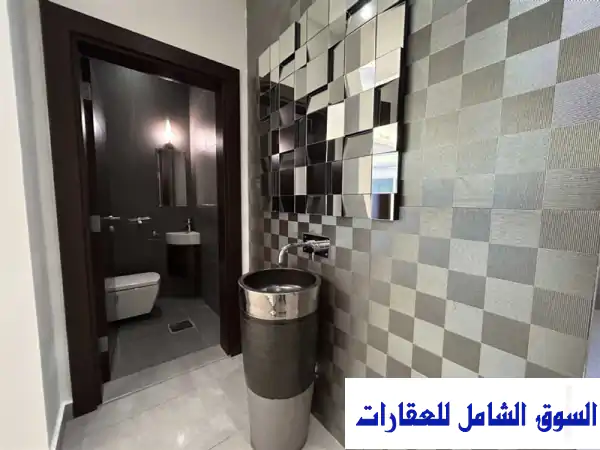 دور فاخر للإيجار في بيان حولي - 4 غرف نوم، مطبخ مجهز، ومواصفات مميزة!