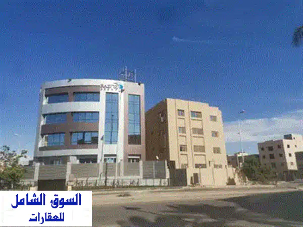 مصنع للايجار بالتجمع الخامس - مساحة 200 متر - مثالي لكافة الأنشطة!
