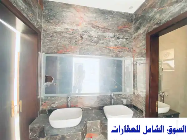 فيلا فاخرة للإيجار في الزاهية عجمان | 5 غرف نوم ماستر + مواقف سيارات واسعة