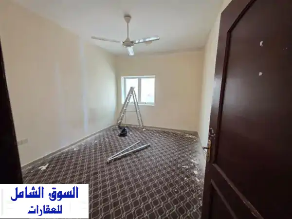 شقة غرفتين وصالة للإيجار السنوي في الروضة، عجمان...