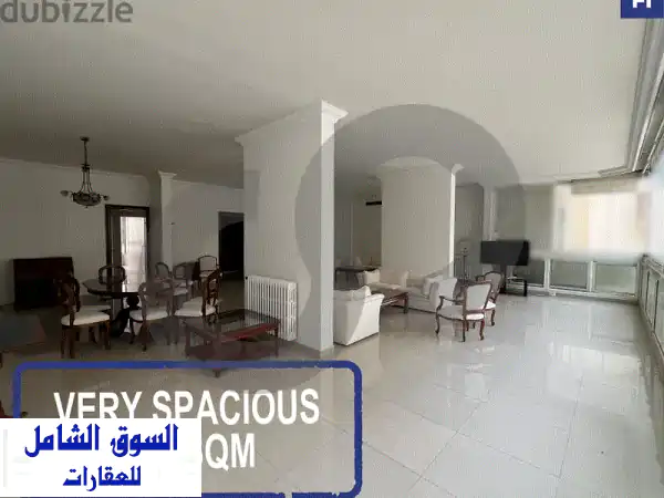 شقة فسيحة للغاية في بدارو - فرصة إيجار مميزة! REF#FI122754