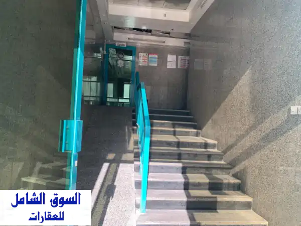 لقطة استثمارية! بناية راقية في أم طرافة، الشارقة - دخل مضمون 10%+!