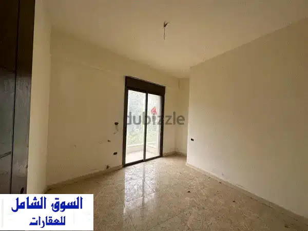 شقة فاخرة للبيع في عين عار - مسكن أحلامك ينتظرك!