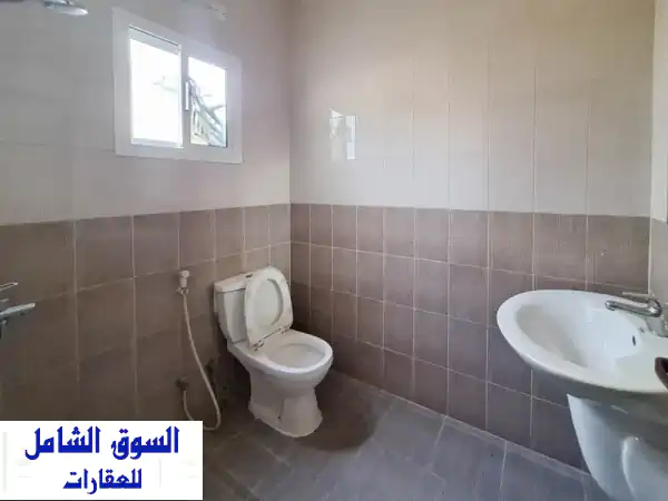 مكتب للإيجار في توبلي - موقع مميز وقريب من الشارع الرئيسي!