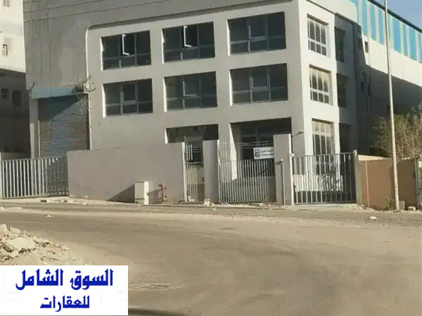 مصنع للايجار بالتجمع الخامس - مساحة 200 متر - مثالي...
