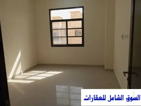 للإيجار السنوي فيلا مستقلة في البطين العين 4 غرف, 200 متر