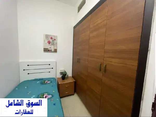 غرف بنات فقط!  راحة وفخامة بالقرب من مترو استاد دبي