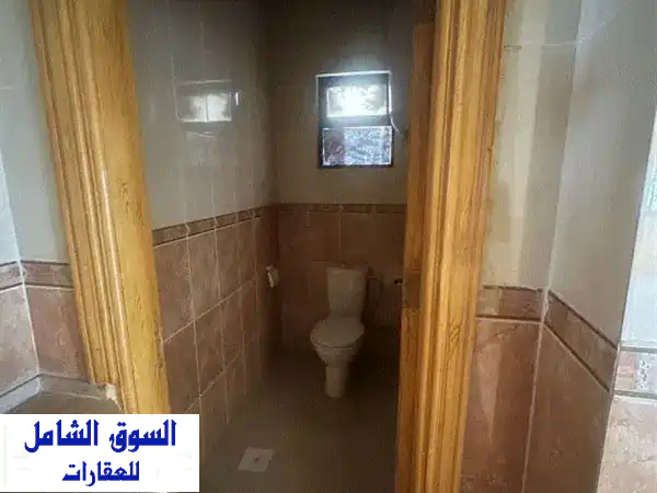 شقة فاخرة للإيجار في الجاردنز - 3 غرف نوم، موقع مميز،...
