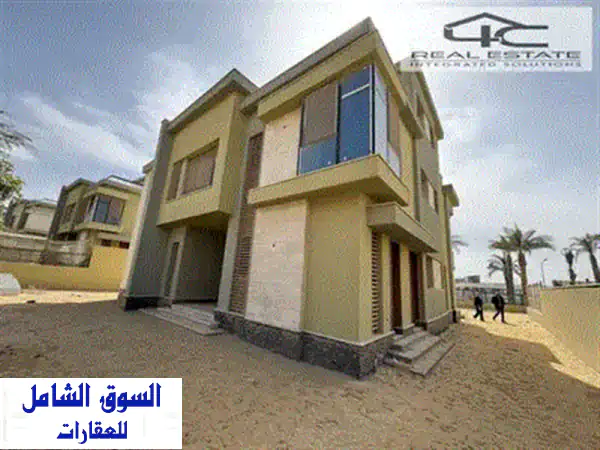 توين هاوس فاخر للبيع بميفيدا القاهرة الجديدة | حديقة خاصة وحمام سباحة