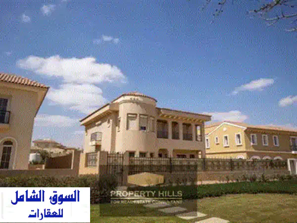 اخر فيلا توين متاحة استلام فوري متشطبة بالشيخ زايد بجانب نيو جيزة new giza