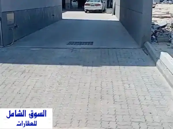 فرصة ذهبية! مساحة تجارية 500 متر في الشويخ - ارتفاع عالي...
