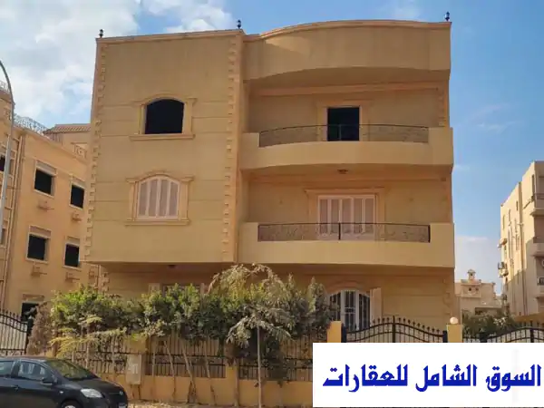 فرصة ذهبية! منزل فخم للبيع في غرب سوميد 6 أكتوبر -...