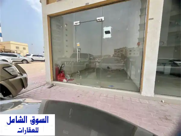 محل تجاري للإيجار في الروضة 2، عجمان - موقع مميز...