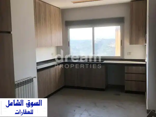 شقة فسيحة للإيجار في المنصورية - إطلالة خلابة! (160 م²)...