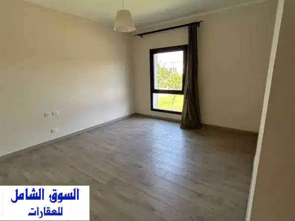 شقة فاخرة ٣ غرف نوم للإيجار في كورتيارد ويستاون...