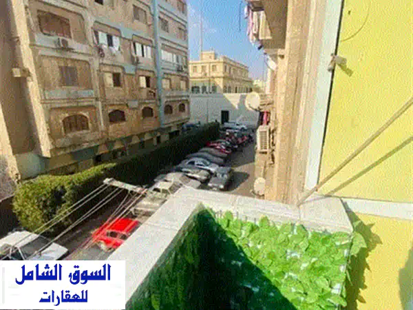 شقة فاخرة للإيجار في الزمالك - لوكيشن مميز! ٣ غرف نوم، ٣ حمامات، ريسبشن واسع