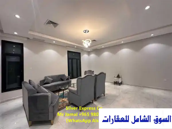 شقة فاخرة للإيجار في الفنطاس - 3 غرف نوم + مواقف مظللة...