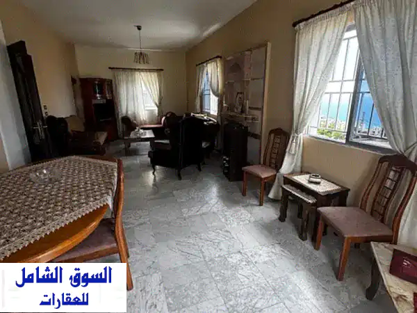 شقة فسيحة للبيع في بلاط جبيل - فرصة استثمارية رائعة!
