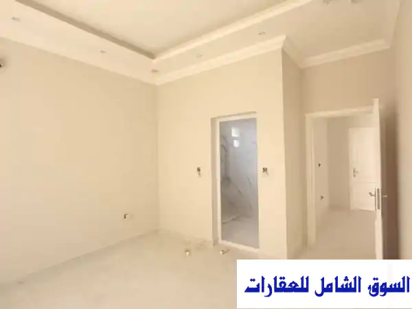 فيلا فاخرة للبيع في معيذر الشمالية - تمويل عقاري متوفر!