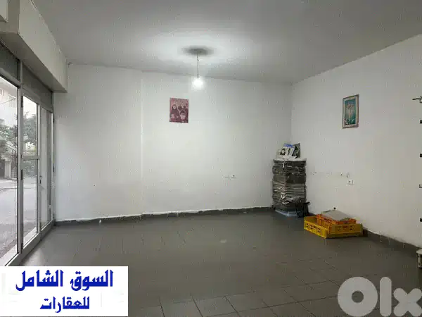 محل تجاري للإيجار في جبيل - موقع مميز ومساحة مثالية!