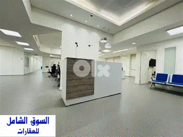 مكتب شبه مفروش للإيجار في عين الرمانة - مساحة 200 متر مربع!