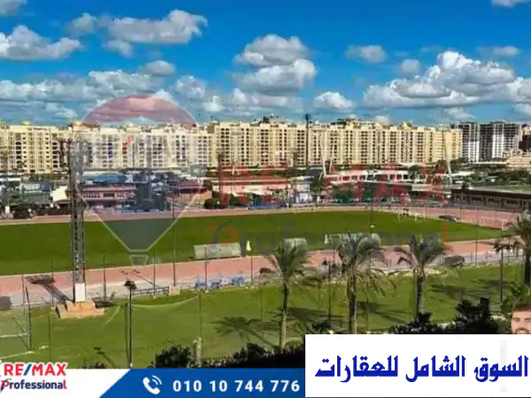 دوبلكس فاخر للإيجار في جراند فيو سموحة - إطلالة...