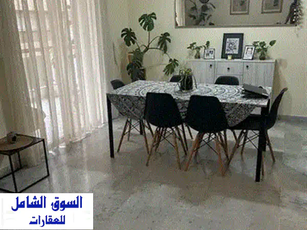 شقة فاخرة للبيع في البربور، بيروت - 300 متر مربع، إطلالة خلابة!