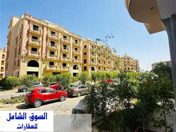 للبيع شقه متشطبه جاهزه للمعاينه والاستلام بالتجمع الخامس بالتقسيط  بالتجمع الخامس بالتقسيط بجوار الجامعه الامريكيه في لوكيشن مميز new cairo auc apartm