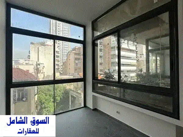 شقة فاخرة للبيع في الأشرفية - موقع متميز - تسليم نهاية 2025