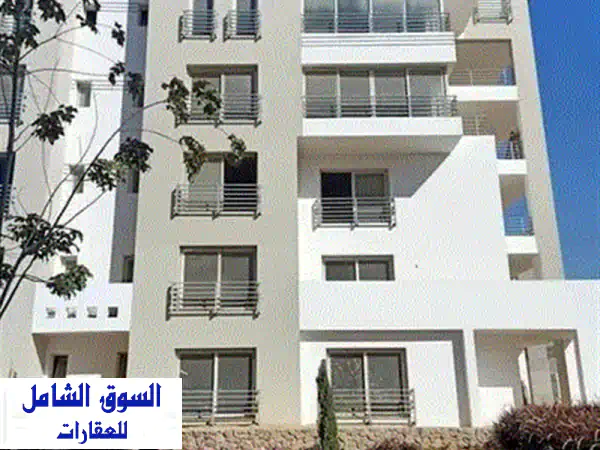 شقة فاخره بحديقة خاصة للبيع في فيفث سكوير - المراسم، القاهرة الجديدة | أقل من سعر السوق!