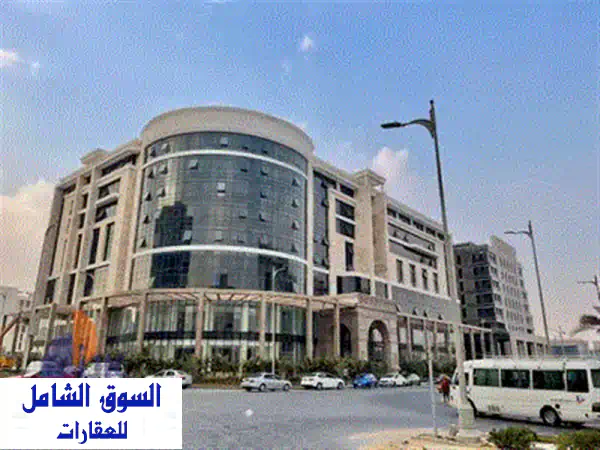 فرصة ذهبية! محل تجاري 20م² بمدخل العاصمة الإدارية - سعر مغرٍ وتأجير مضمون!