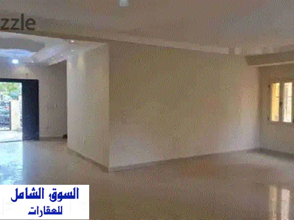 فيلا تاون هاوس للبيع بالتجمع الخامس | فيو خلاب على لاند سكيب بالم هيلز | قريبة من الجامعة الأمريكية