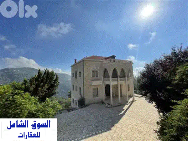 شقة فاخرة للبيع في حارة صخر - إطلالة بانورامية ساحرة على البحر والمدينة