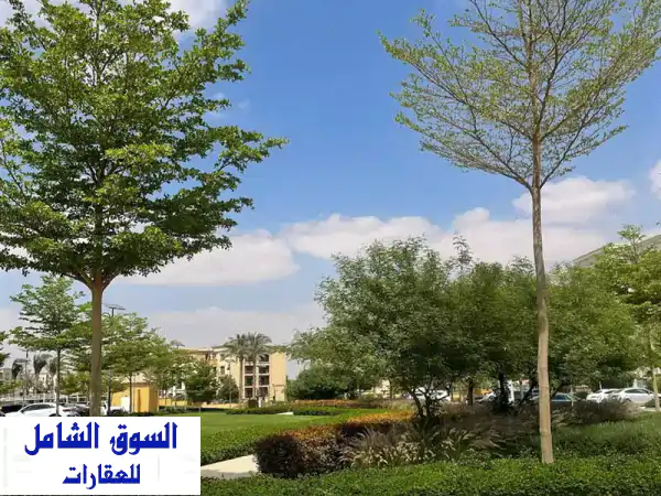 شقة أرضي بحديقة ١٨٧م + ١٢٠م جاردن استلام فوري في...