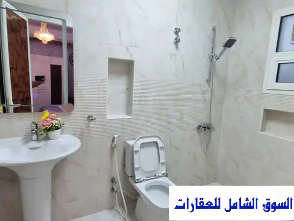 فيلا فاخرة مفروشة للإيجار السنوي في منطقة الياسمين الراقية بعجمان - فرصة مميزة للعائلات