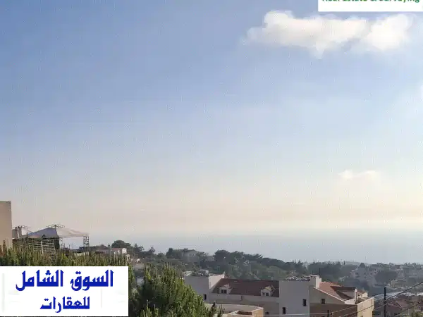 شقة فسيحة مشرقة للبيع في غرفين، جبيل - فرصة مثالية!