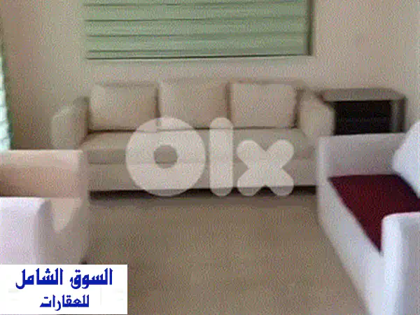 شقة فاخرة + تراس واسع للإيجار في الأشرفية - إطلالة خلابة!