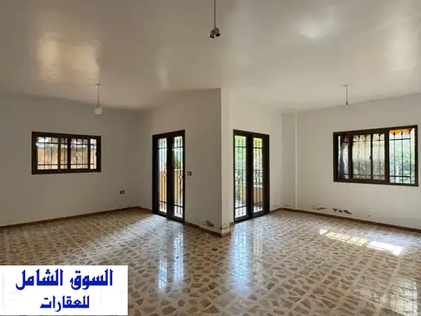 شقة فاخرة للبيع في زبدين - النبطية | حديقة خاصة...