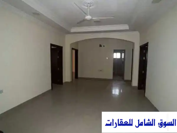 شقة فسيحة للإيجار في جدة - ٣ غرف نوم، ٢ ماستر، ٢٠٠...