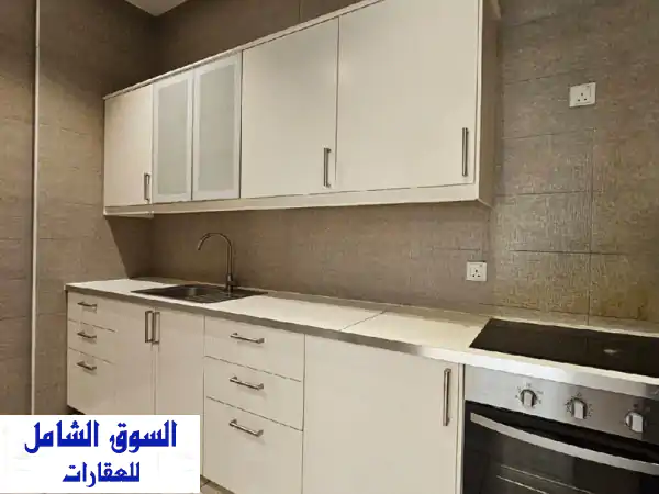 فيلا فاخرة للإيجار في الخالدية | 2000 دينار فقط!