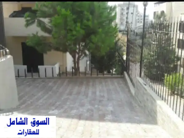 شقة فاخرة للبيع في الضبية - إطلالة بحرية خلابة! (أرضي،...