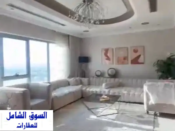 شقة فاخرة 2500 قدم مربع في المجاز 3، الشارقة | إطلالة خلابة على حديقة الصفيا وبحيرة خالد