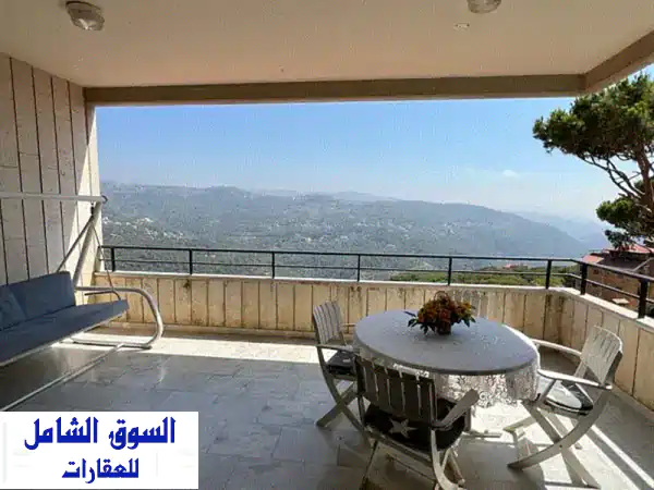 شقة فاخرة للإيجار في برمانا - إطلالة بانورامية خلابة!