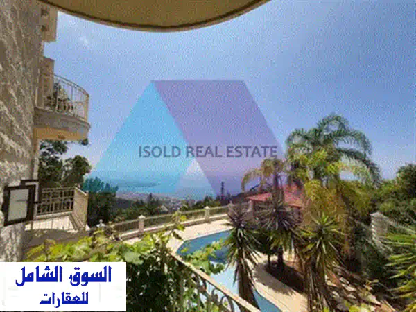 فيلا فاخرة للبيع في قلب نادي فقرا - إطلالة بحرية وفرصة للتوسعة!