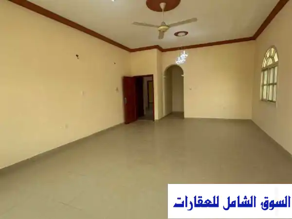 فيلا فاخرة للإيجار السنوي في الروضة، عجمان - تصميم عصري ومساحة واسعة!